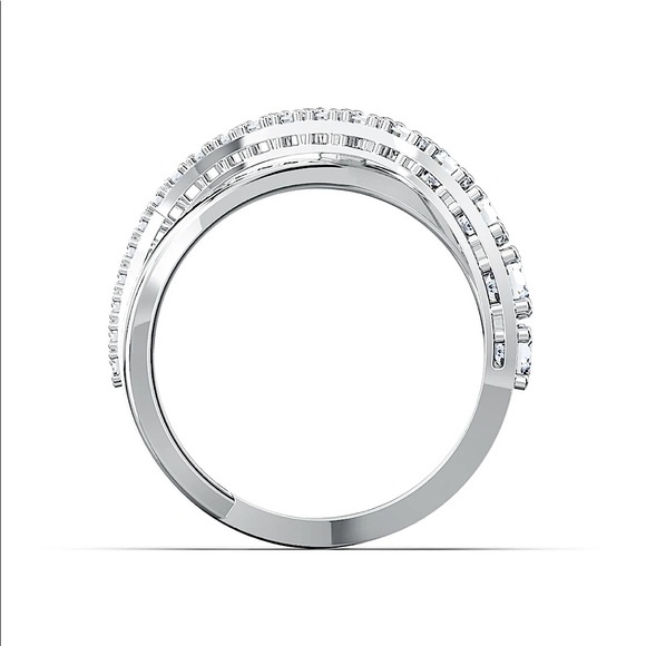 Swarovski Hyperbola ring (Twist)
White, Rhodium plated - Picture 5 of 9